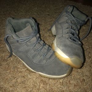 jordan 11 pinnacle grey